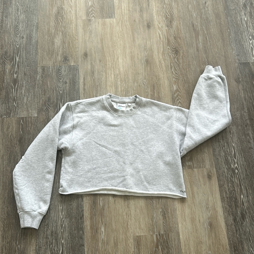 TNA S Cozy fleece Sweatfleece cropped raw hem crewneck sweatshirt, Small